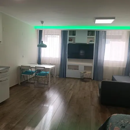 Csaladi Apartman * تابولتْسا